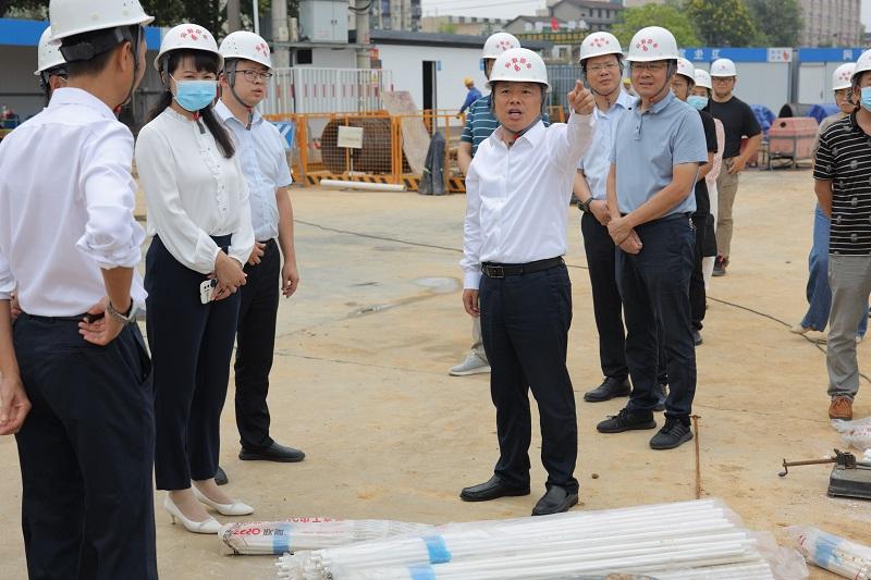 市委书记谭建国到我校检查督导秋季学期开学准备工作